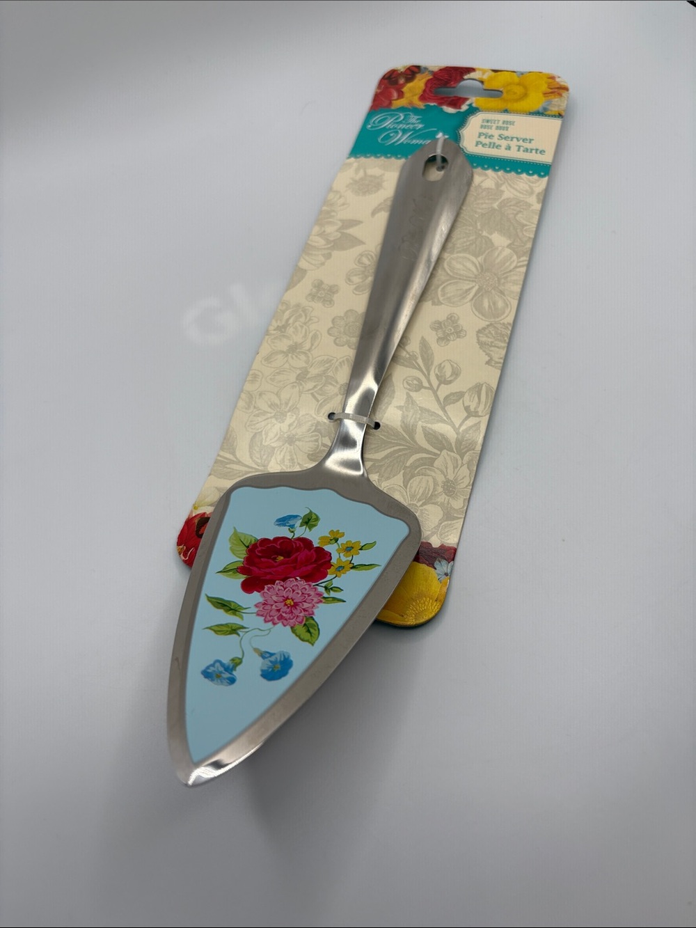 New In Package Pioneer Woman Sweet Rose Stainless Steel Pie Cake Quiche Server